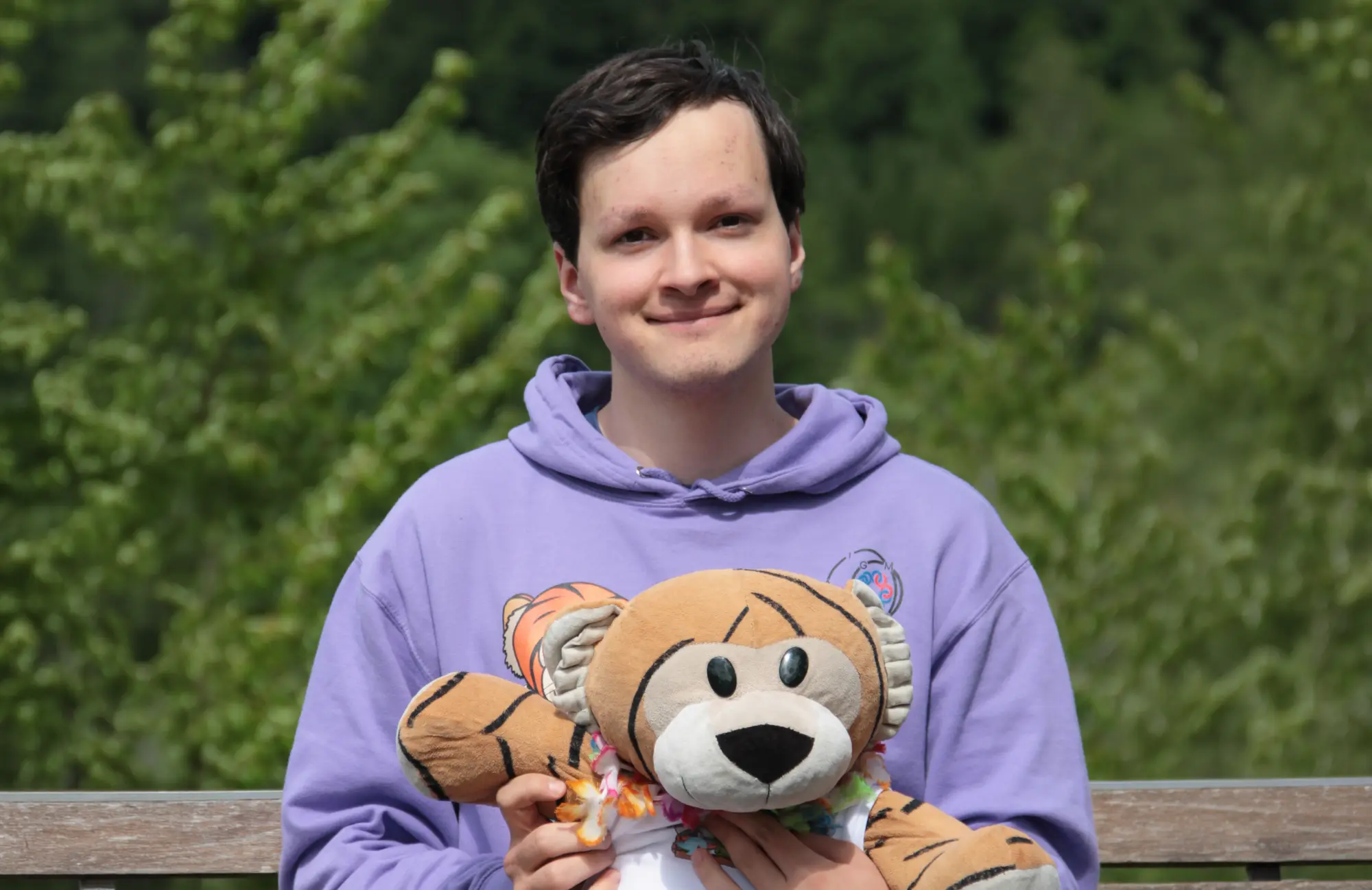 Teilnehmer Clemens Böke mit Maskottchen