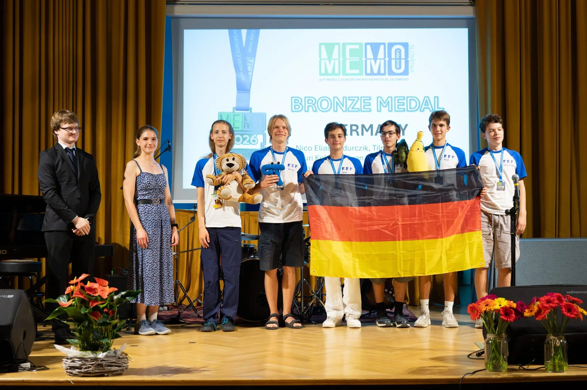 MEMO-Teilnehmende Team Deutschland bei Preisverleihung