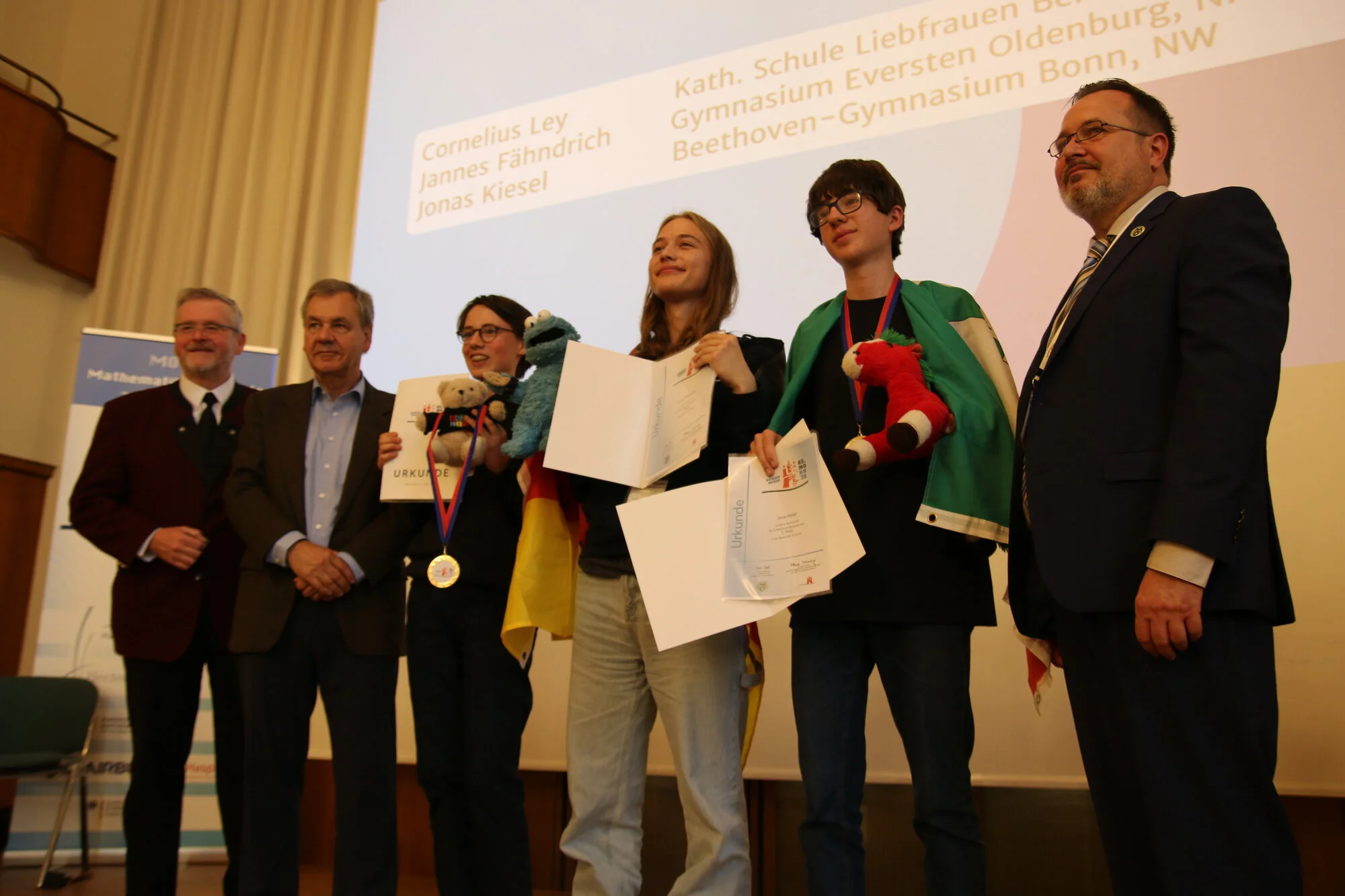 Preistrangende Preisverleihung Bundesrunde 65 MO
